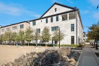 Photo #2: 21173962 Listing 