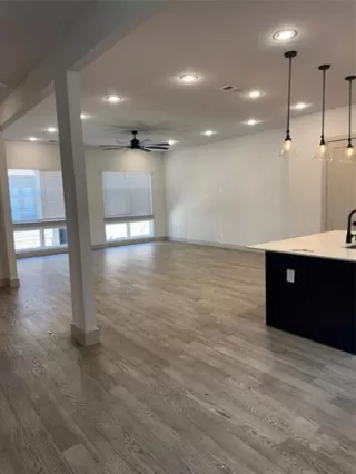 Photo #4: 21174057 Listing 