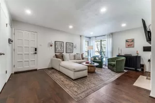 Photo #2: 21174651 Listing 