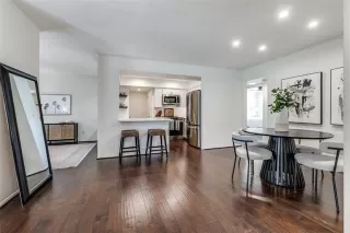 Photo #5: 21174651 Listing 