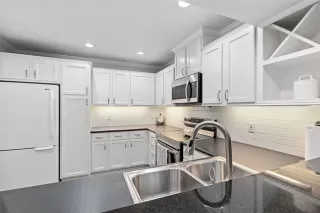 Photo #6: 21175055 Listing 