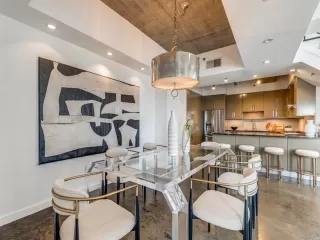 Photo #6: 21175588 Listing 