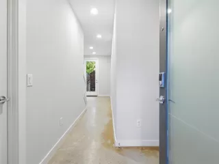 Photo #5: 21175721 Listing 