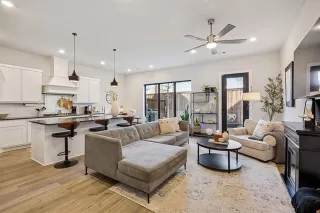 Photo #4: 21176079 Listing 