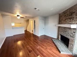 Photo #2: 21176099 Listing 