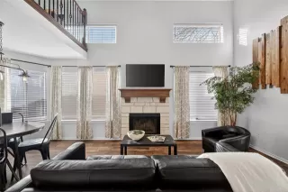 Photo #4: 21176129 Listing 