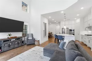 Photo #6: 21176150 Listing 