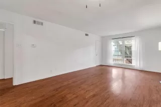 Photo #5: 21176185 Listing 