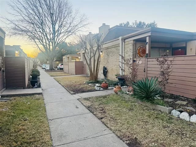 MLS: 21176201 Condo For Sale