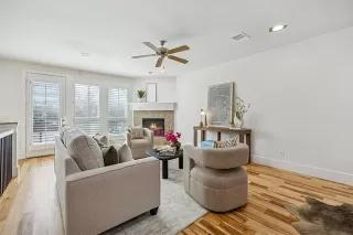 Photo #4: 21176744 Listing 