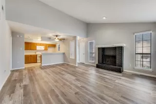 Photo #5: 21176825 Listing 