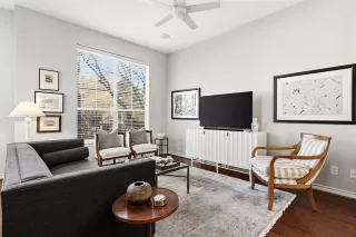 Photo #2: 21177132 Listing 