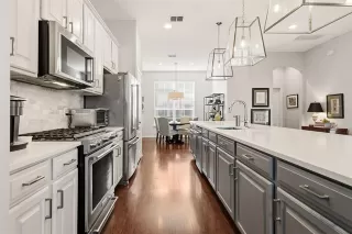 Photo #4: 21177132 Listing 