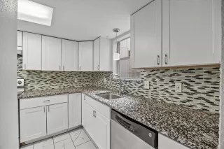 Photo #6: 21177525 Listing 