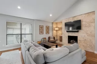 Photo #2: 21177546 Listing 