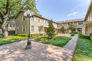 Photo #2: 21177575 Listing 