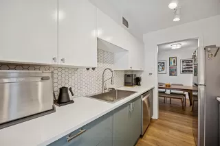 Photo #5: 21177688 Listing 