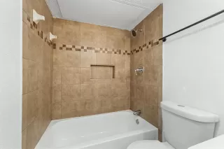 Photo #5: 21177820 Listing