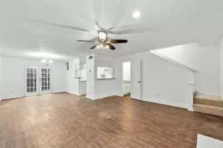 Photo #6: 21177824 Listing