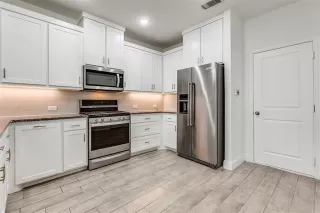 Photo #2: 21177837 Listing