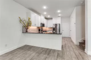 Photo #5: 21177837 Listing