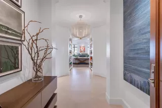 Photo #6: 21177901 Listing