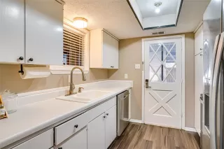 Photo #6: 21178031 Listing 