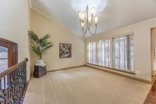 Photo #4: 21178352 Listing