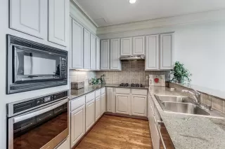 Photo #5: 21178866 Listing