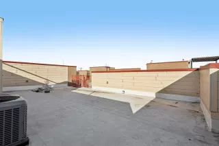 Photo #5: 21179007 Listing