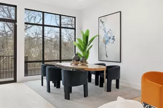 Photo #5: 21179062 Listing