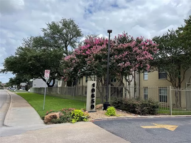 MLS: 21179405 Condo For Sale