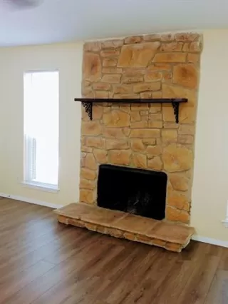 Photo #3: 21179405 Listing