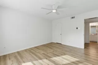 Photo #3: 21179531 Listing