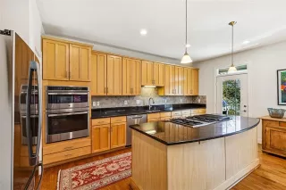 Photo #3: 21179563 Listing 