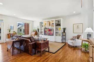 Photo #5: 21179563 Listing 