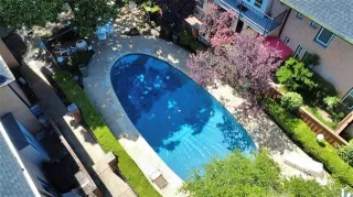 Photo #5: 21179618 Listing 