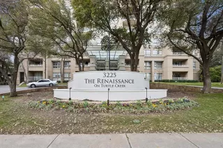 Photo #2: 21179697 Listing