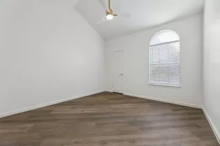 Photo #2: 21179938 Listing 