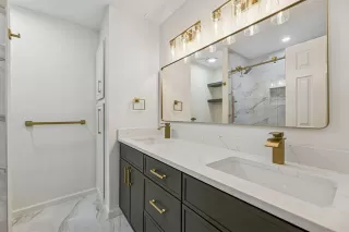 Photo #4: 21179938 Listing 