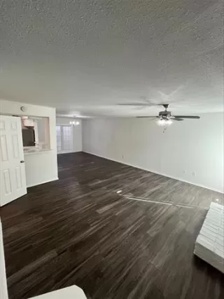 Photo #3: 21180378 Listing 