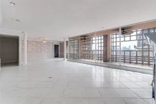 Photo #5: 21180392 Listing 