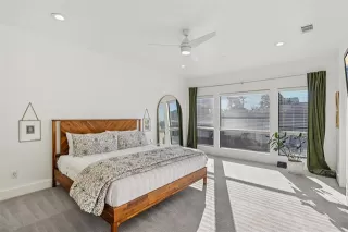 Photo #4: 21180396 Listing 