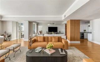 More Details about MLS # 21180401 : 3401 LEE PARKWAY #404