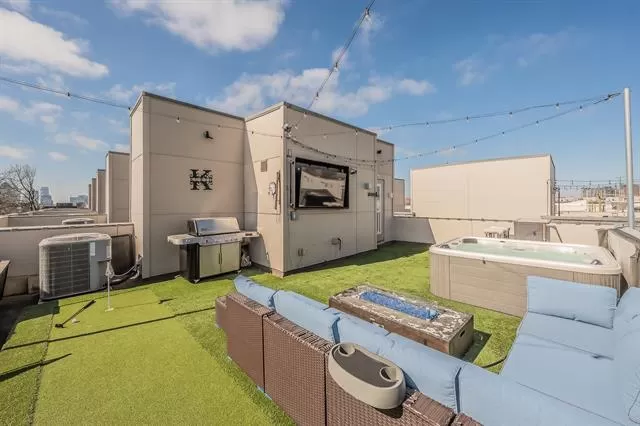 MLS: 21180498 Condo For Sale