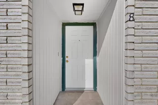 Photo #4: 21180561 Listing