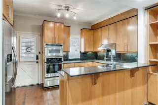 Photo #6: 21180712 Listing