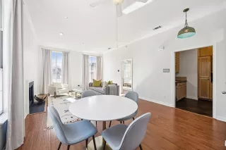 Photo #3: 21180745 Listing