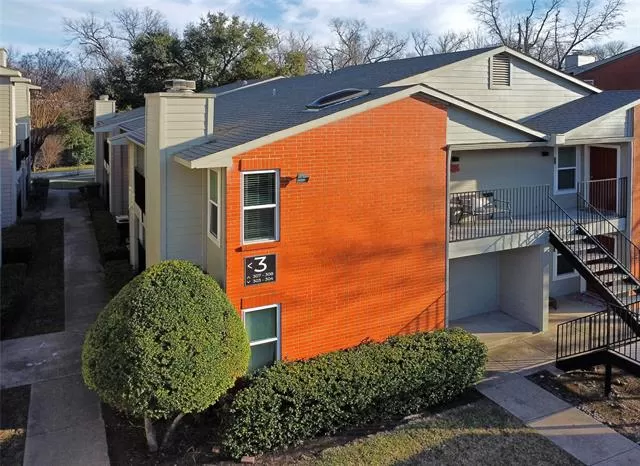 MLS: 21181034 Condo For Sale