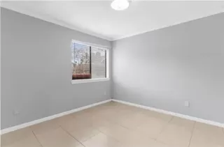 Photo #5: 21181438 Listing